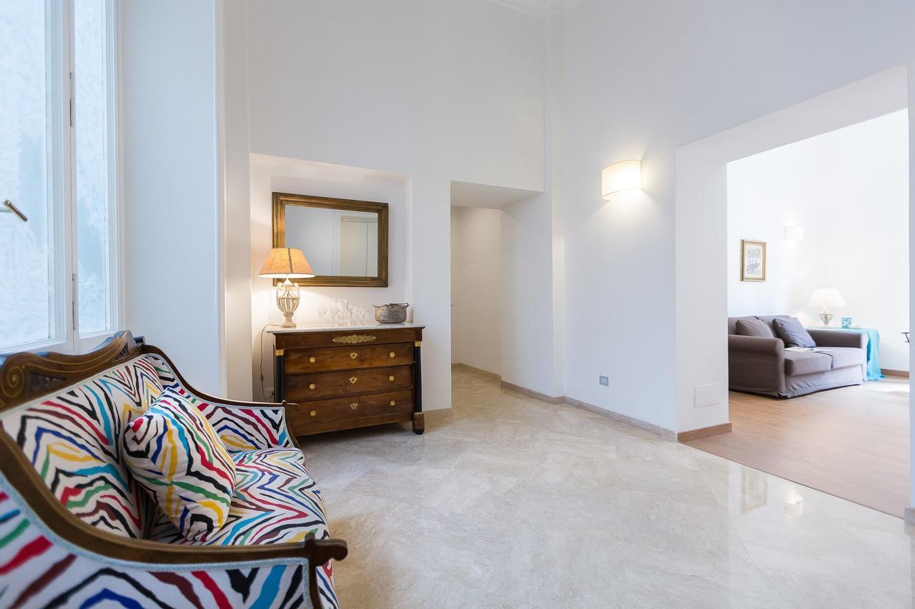 Prestigious Apartment Via Barberini Rzym Zewnętrze zdjęcie