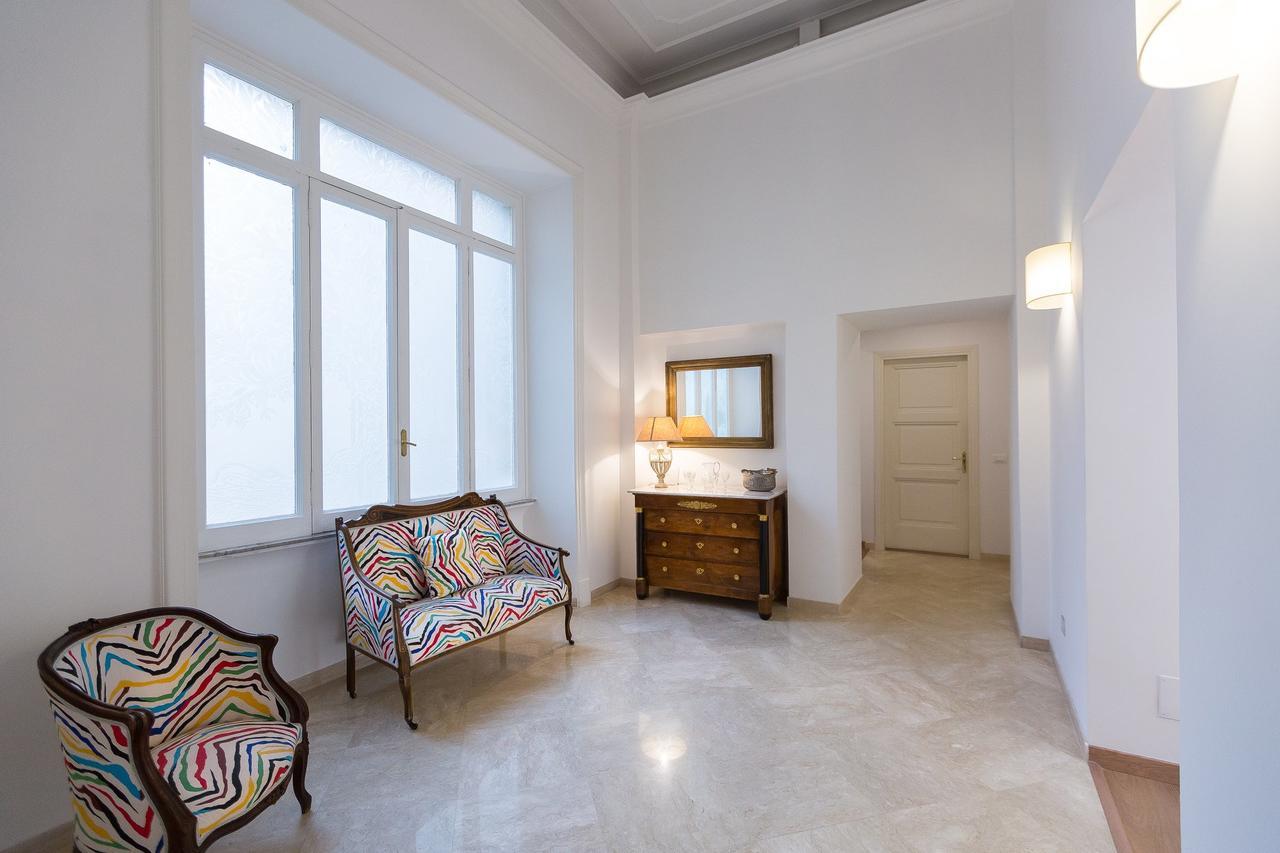 Prestigious Apartment Via Barberini Rzym Zewnętrze zdjęcie